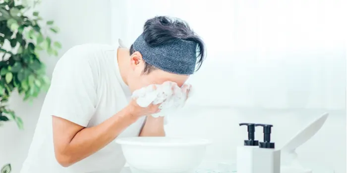 メンズ洗顔料・洗顔フォームを使った正しい洗顔方法