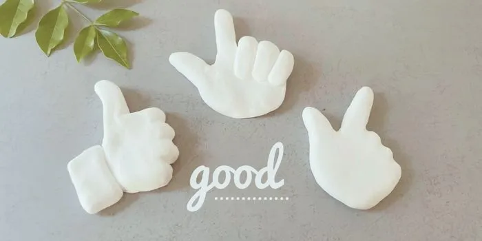 GOODの文字とハンドサイン