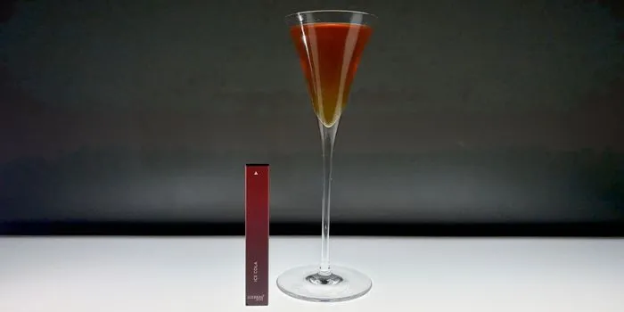 アイスコーラ×カクテル・ブラックダイキリ